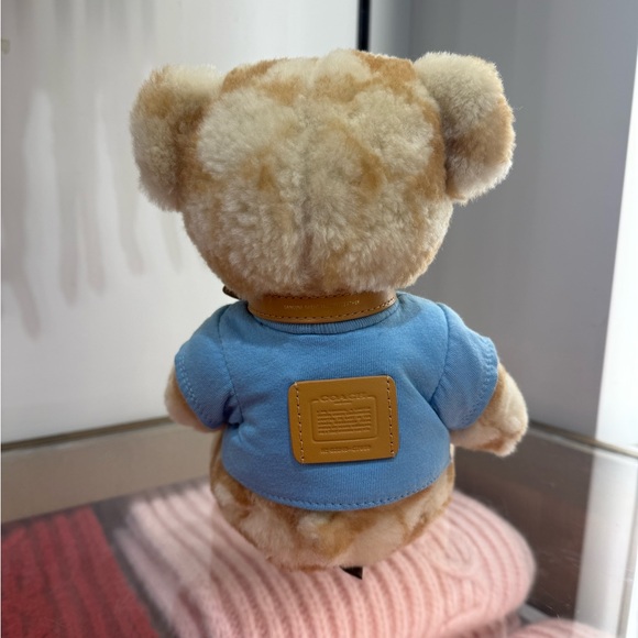COACH Ski Bear Collectible In Signature Shearling C7059 Tan Multi NWT - Picture 4 of 13